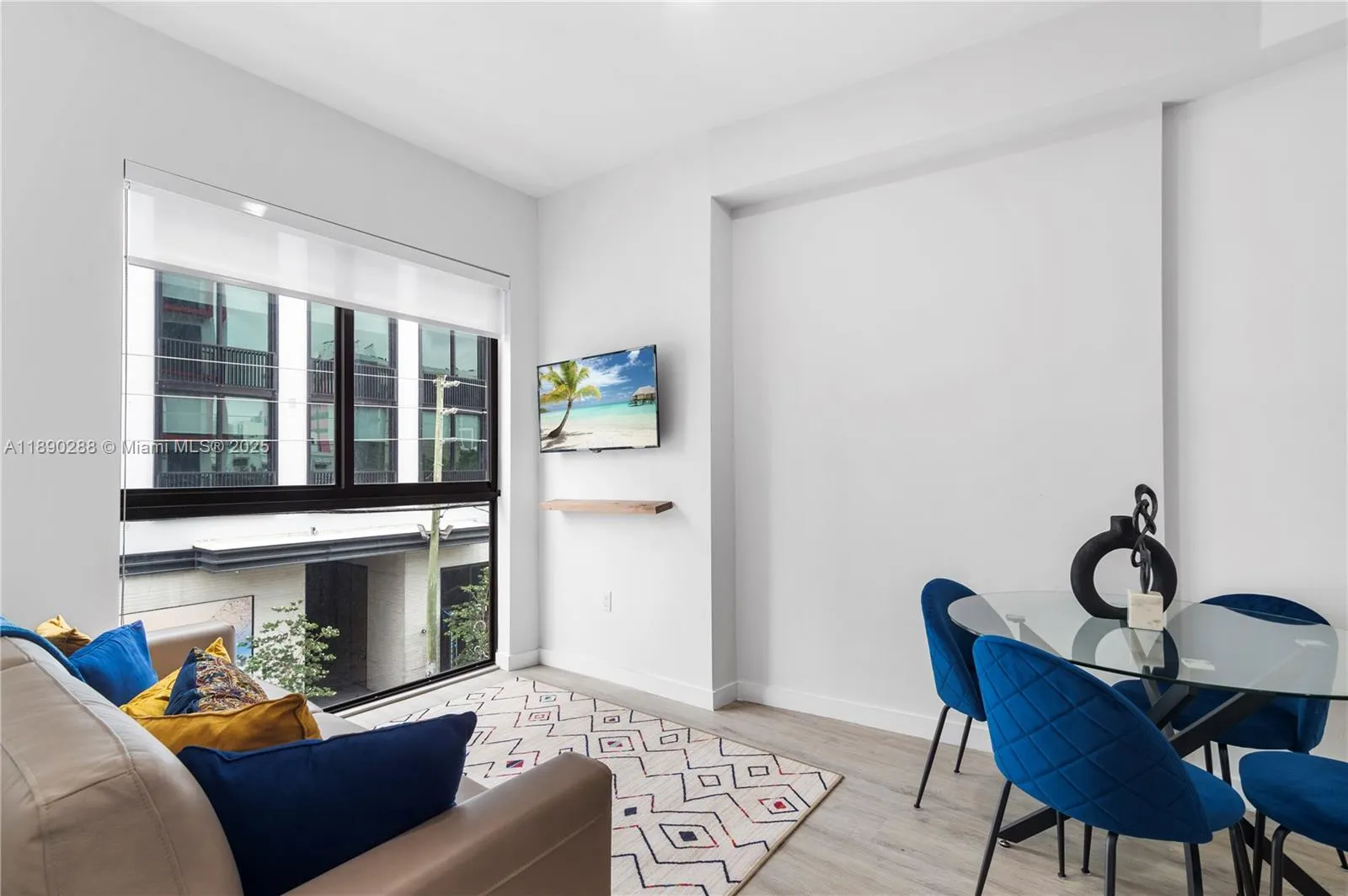 136 NW 26th St, #207