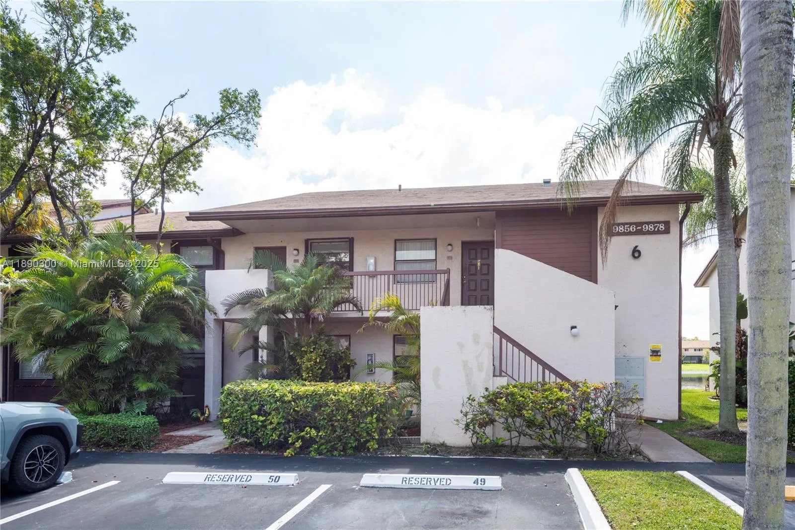 9876 Nob Hill Ct, #9876
