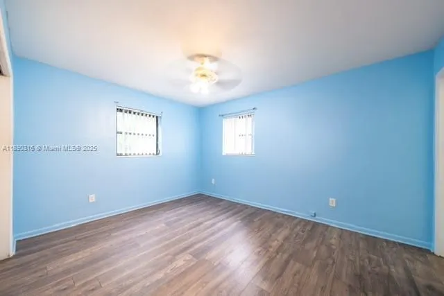 1220 NW 190th St