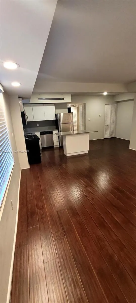 7333 Dickens Ave, #1