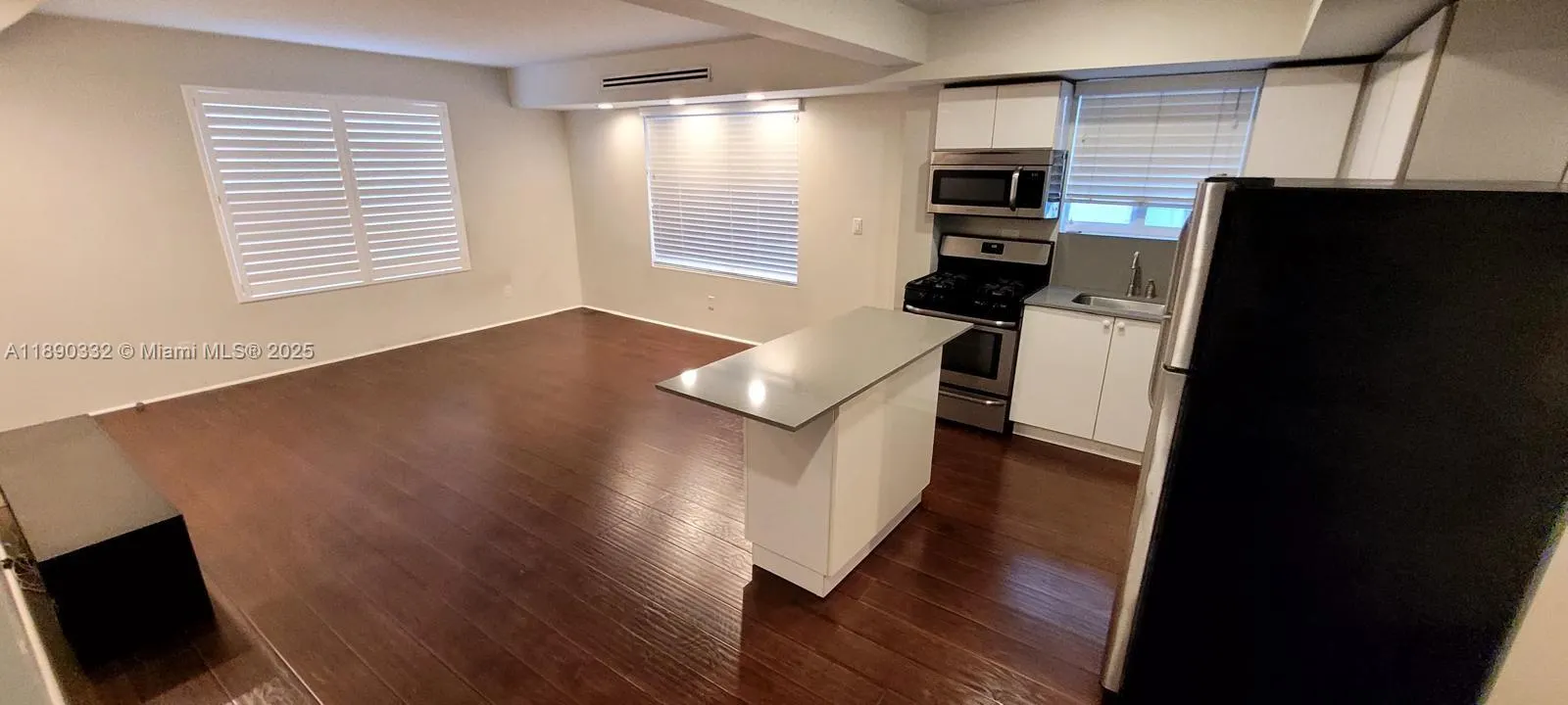 7333 Dickens Ave, #1
