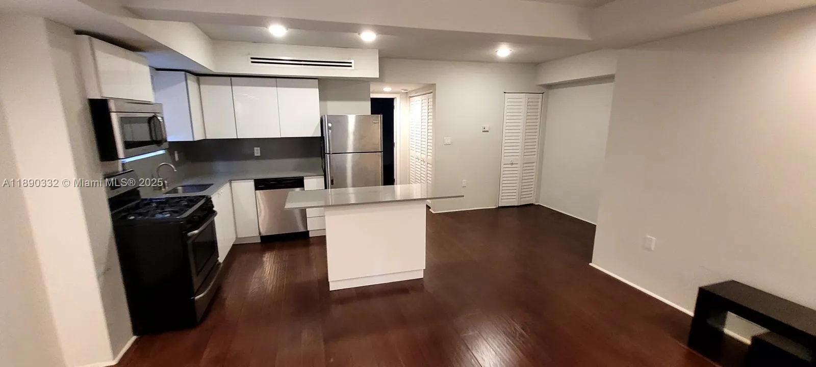 7333 Dickens Ave, #1
