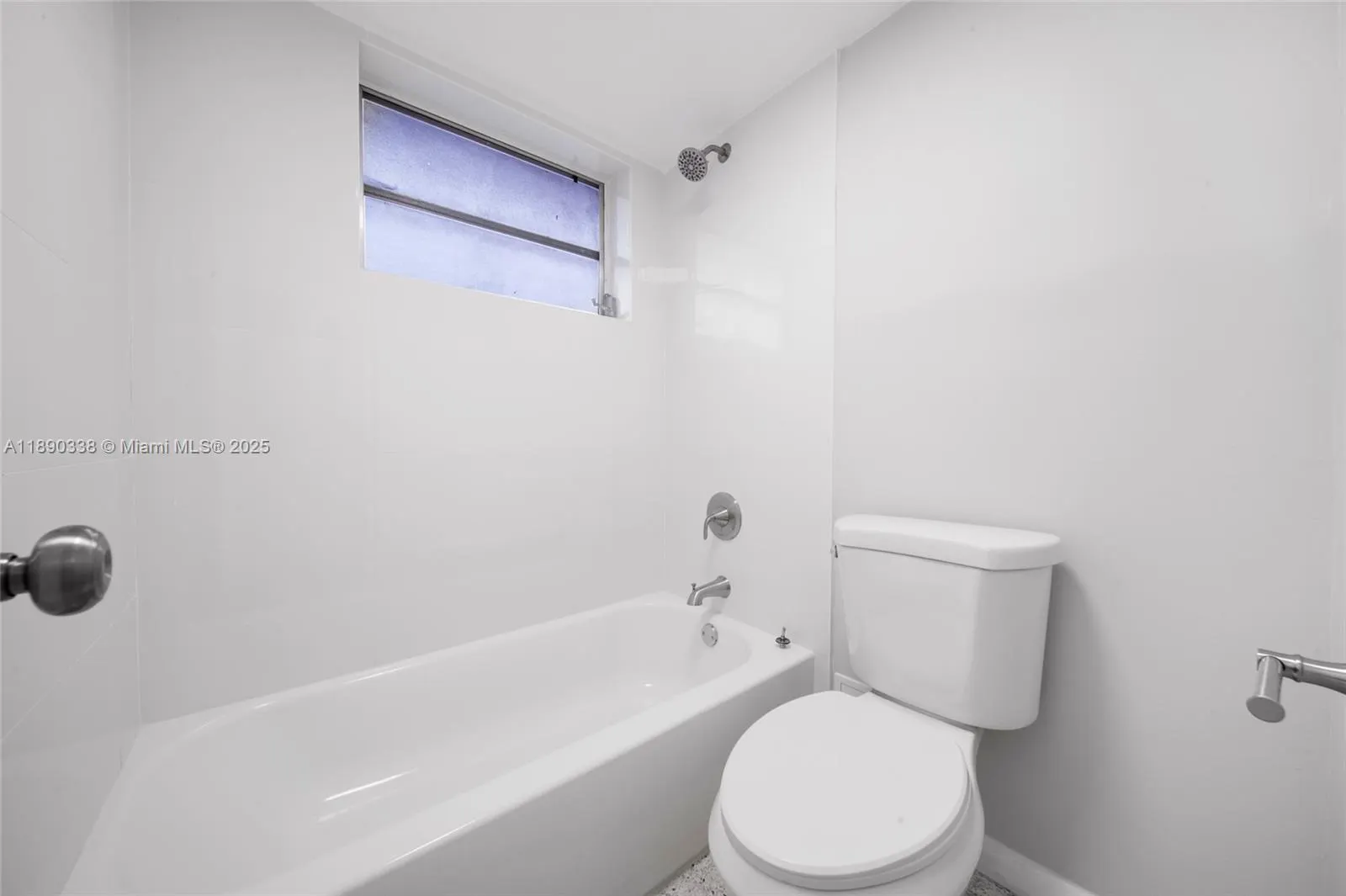 40 W 4th St, #2