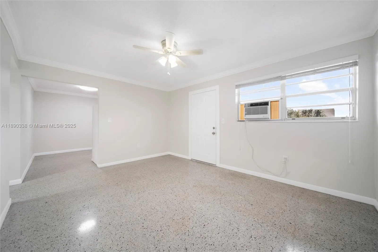 40 W 4th St, #2