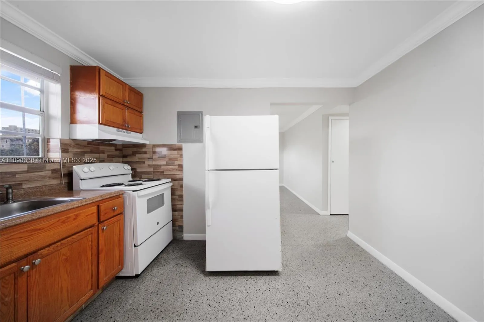 40 W 4th St, #2
