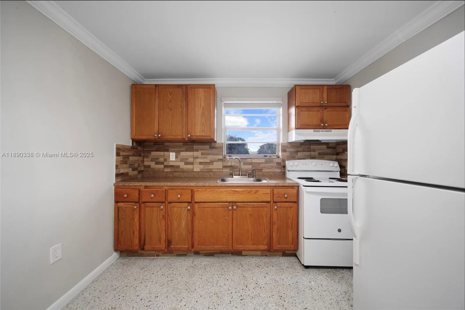 40 W 4th St, #2