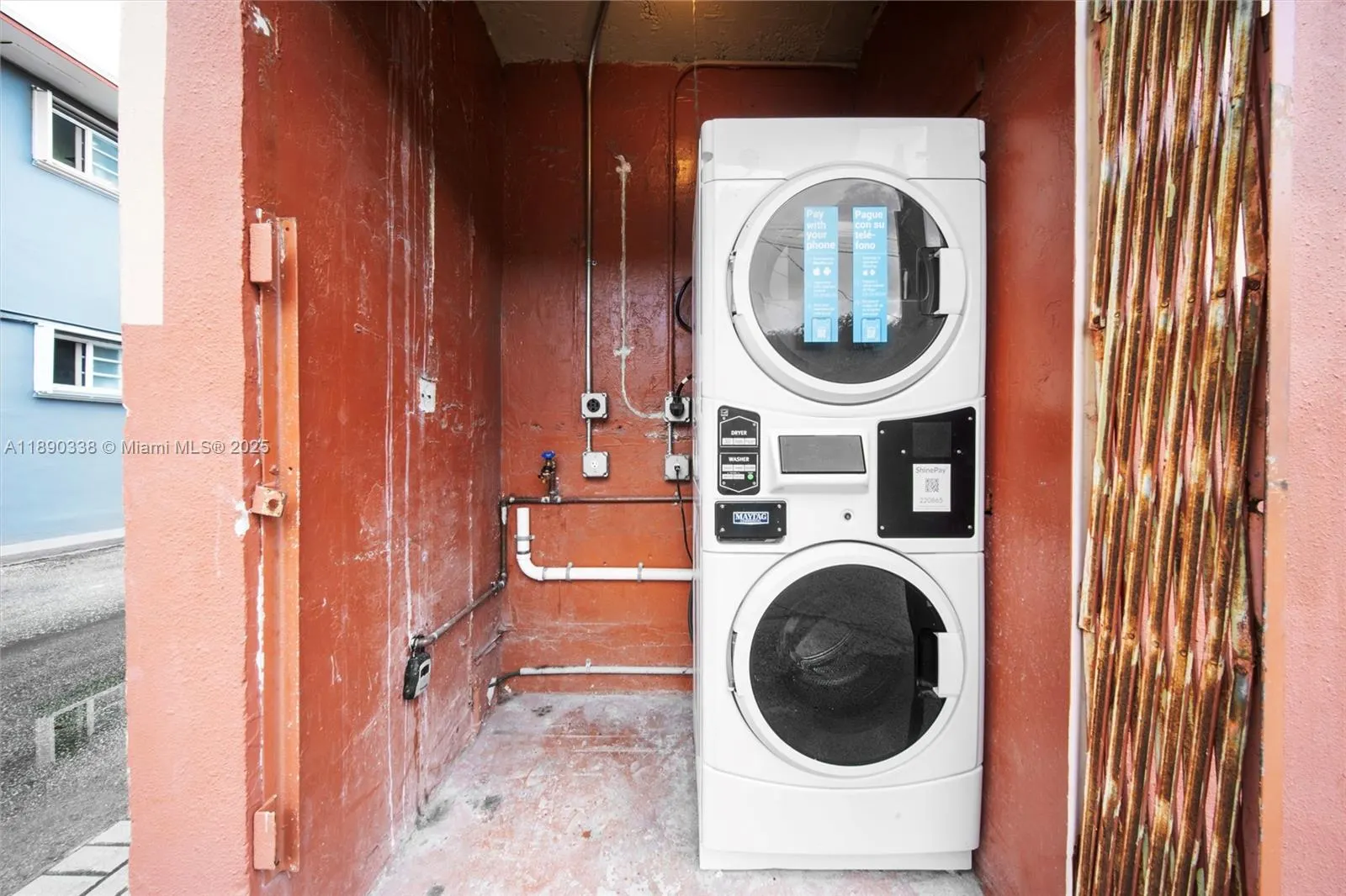 40 W 4th St, #2