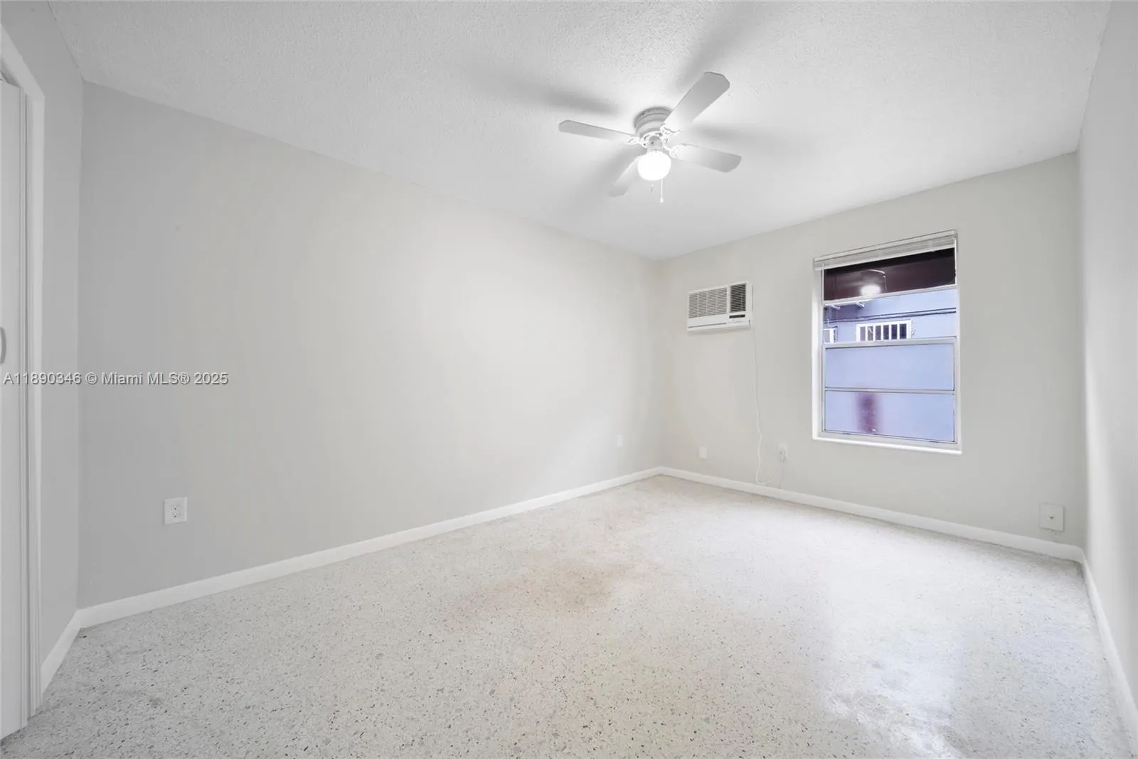 40 W 4th St, #5