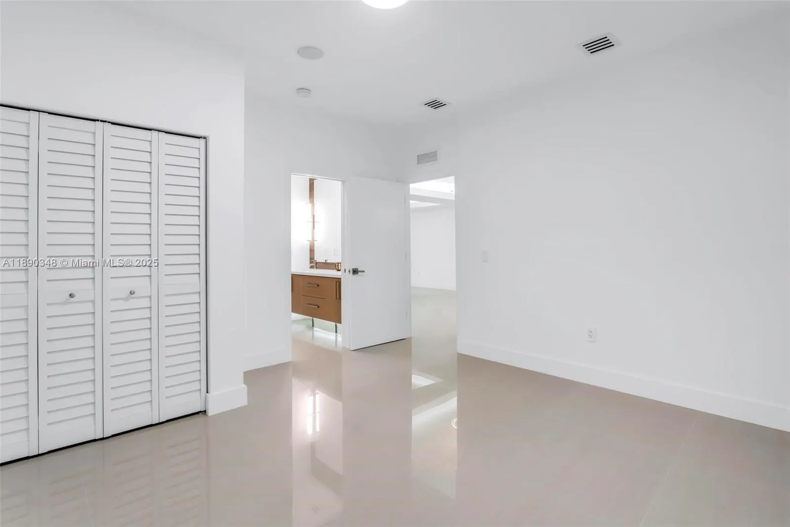 3000 SW 20th St