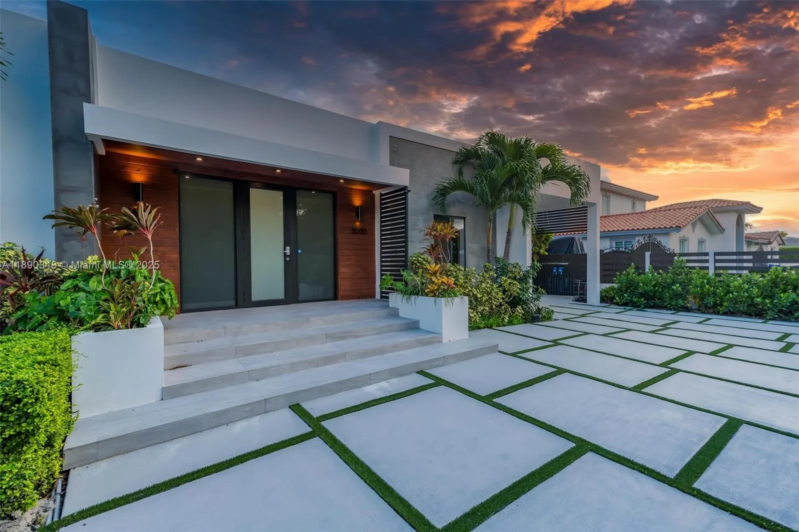 3000 SW 20th St