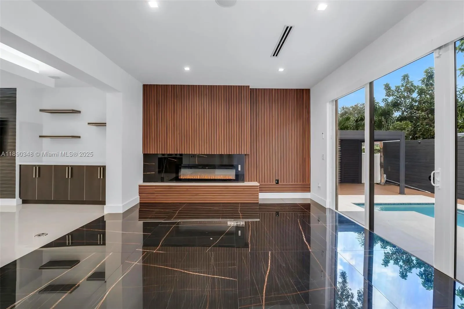 3000 SW 20th St