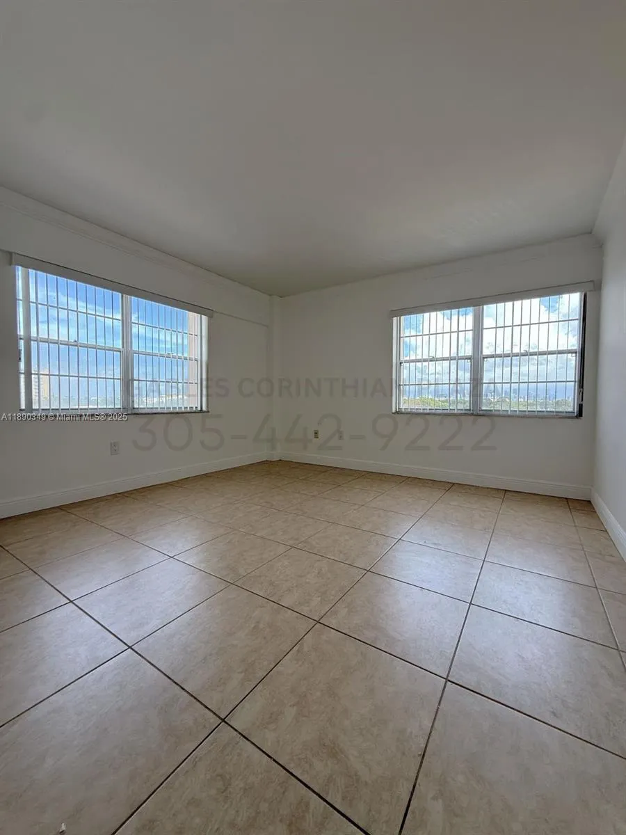 22 Salamanca Ave, #502