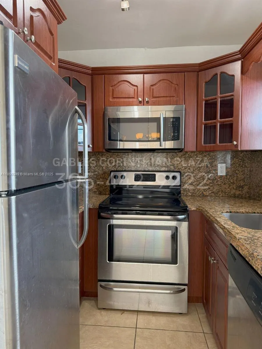 22 Salamanca Ave, #502