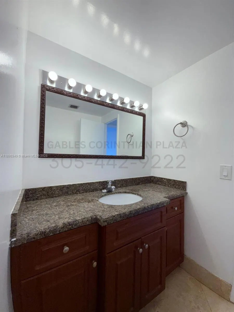 22 Salamanca Ave, #502