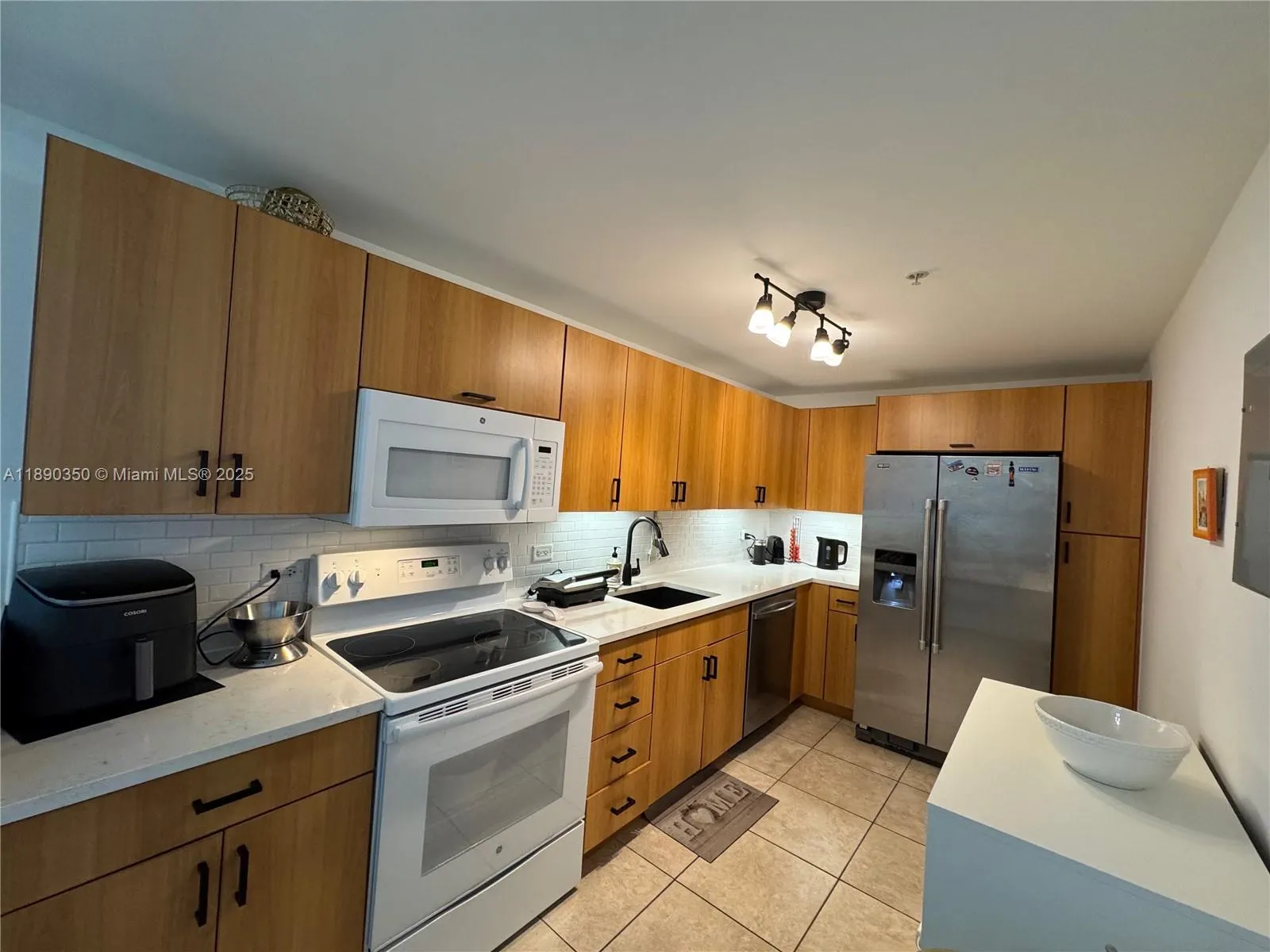 7501 E Treasure Dr, #7L