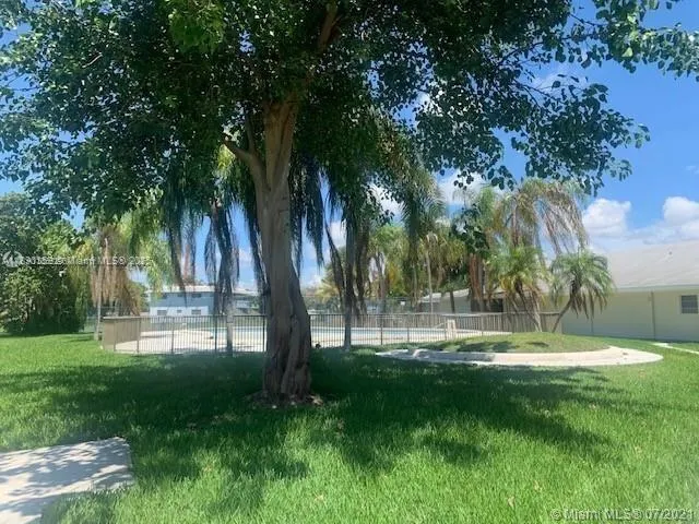 7420 SW 82nd St, #D112