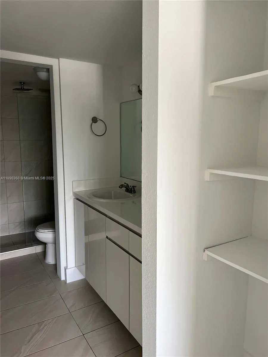 395 NE 21st St, #505