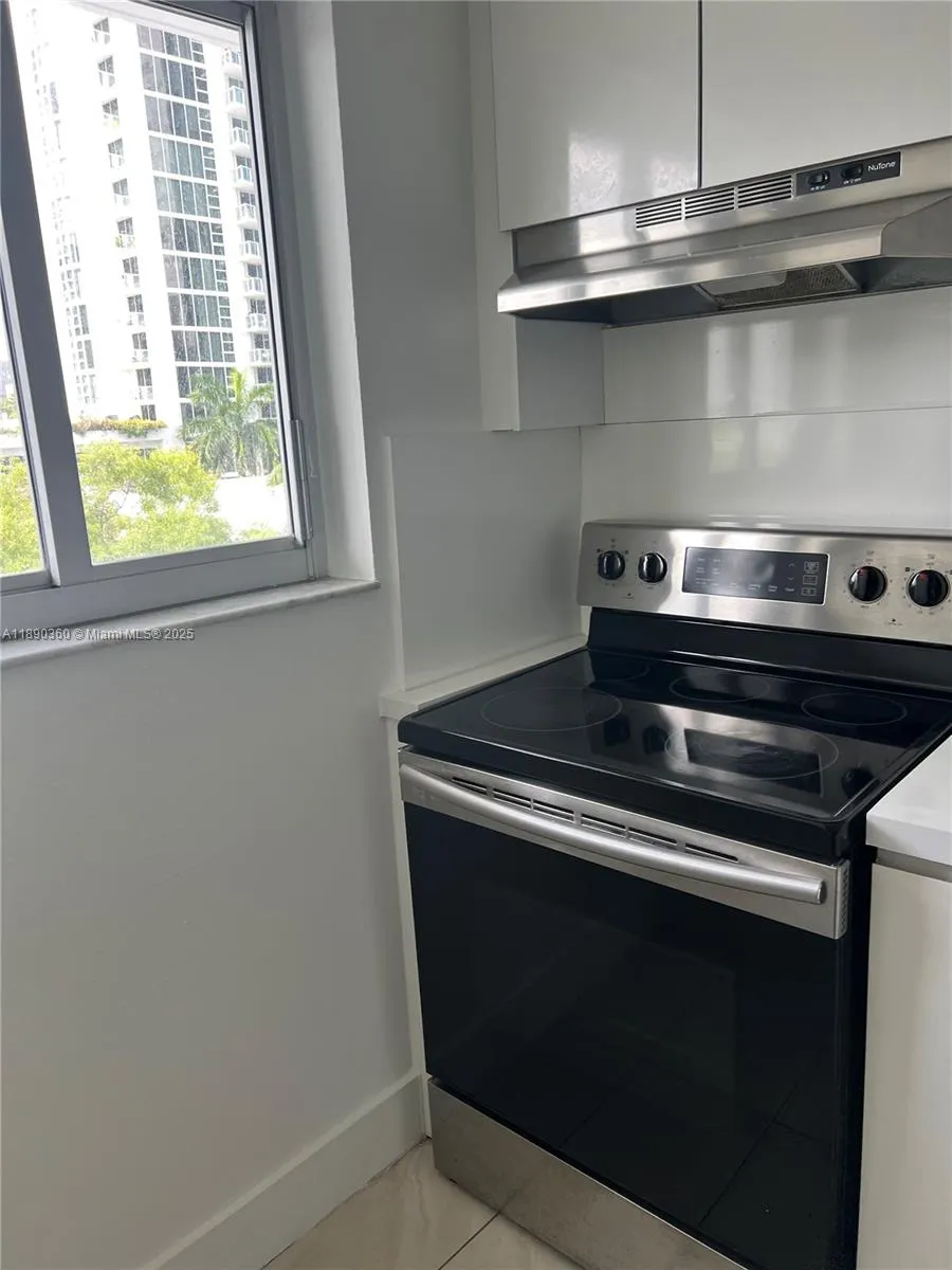 395 NE 21st St, #505