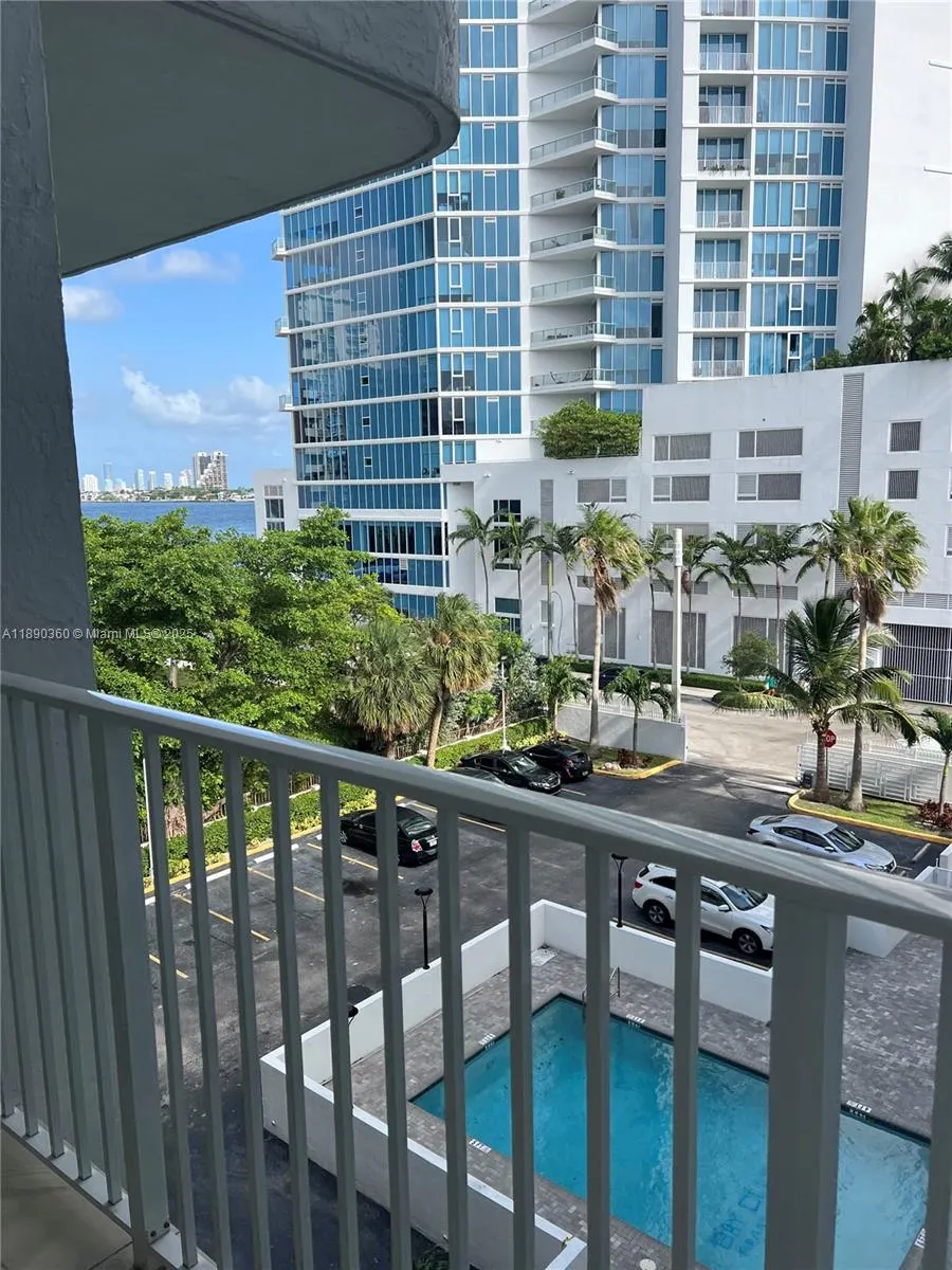 395 NE 21st St, #505