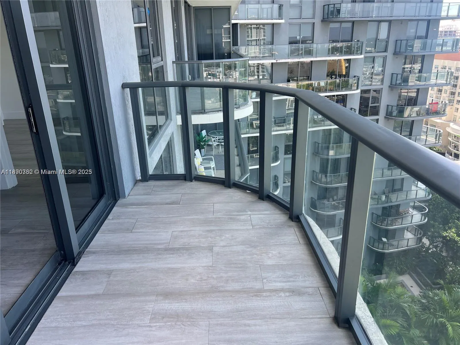 121 NE 34th St, #1610