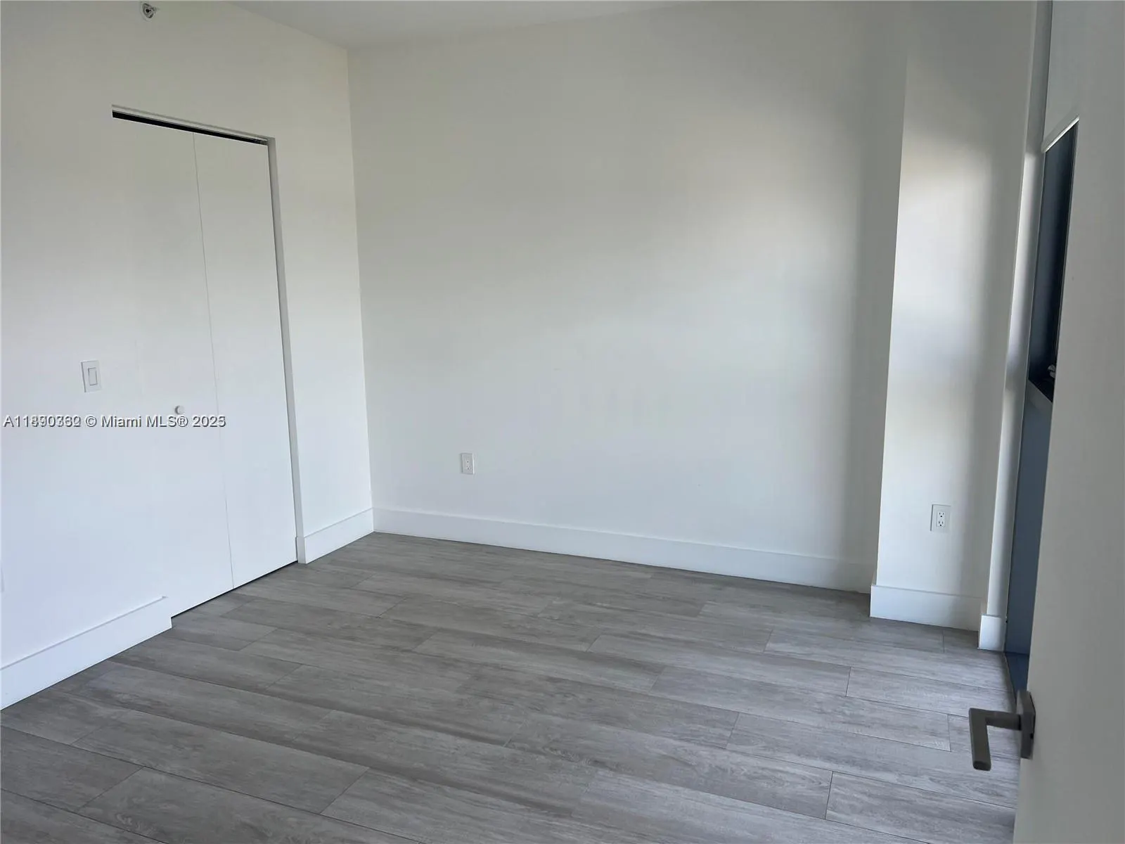 121 NE 34th St, #1610