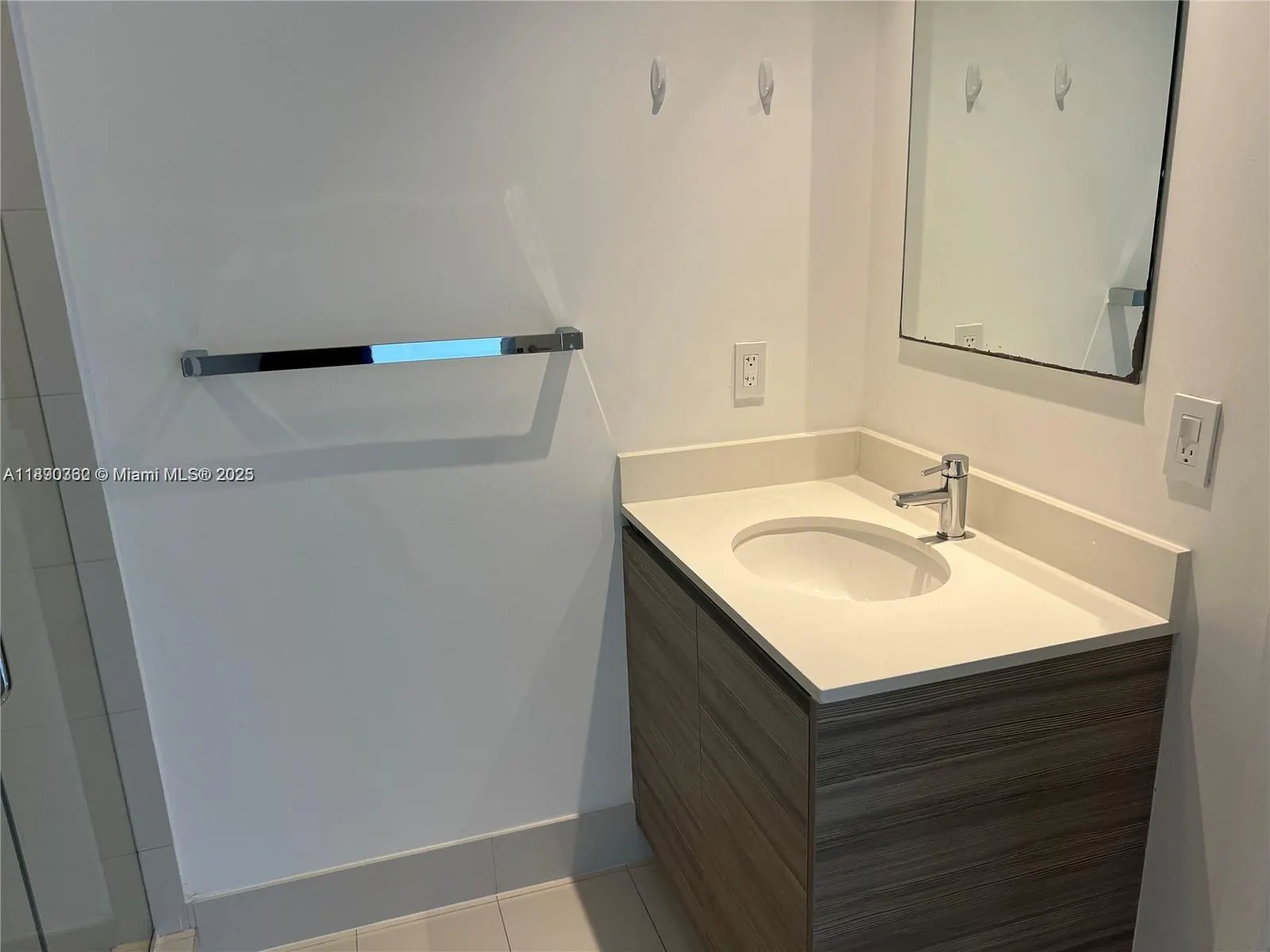 121 NE 34th St, #1610