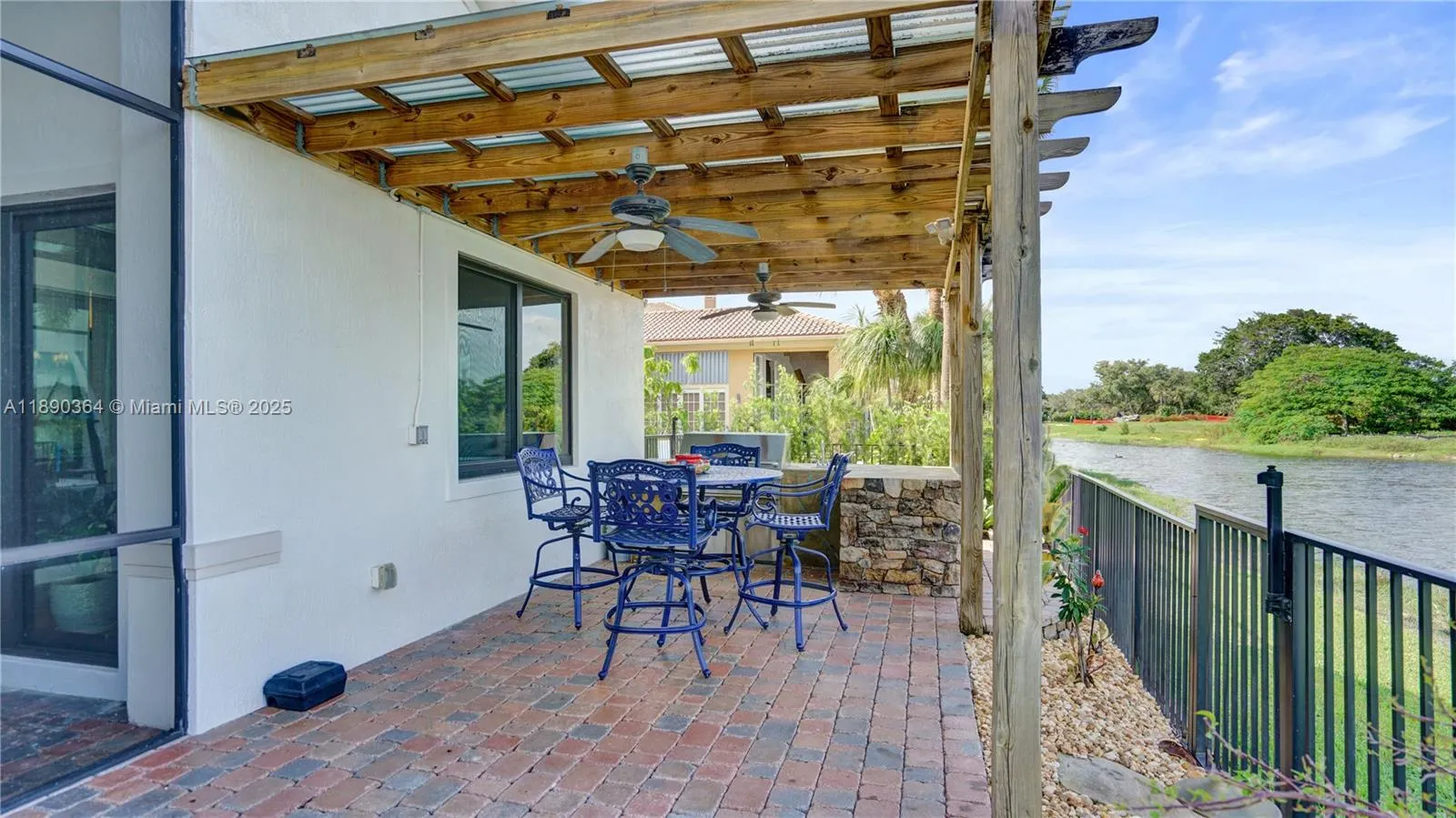 11807 NW 69th Pl