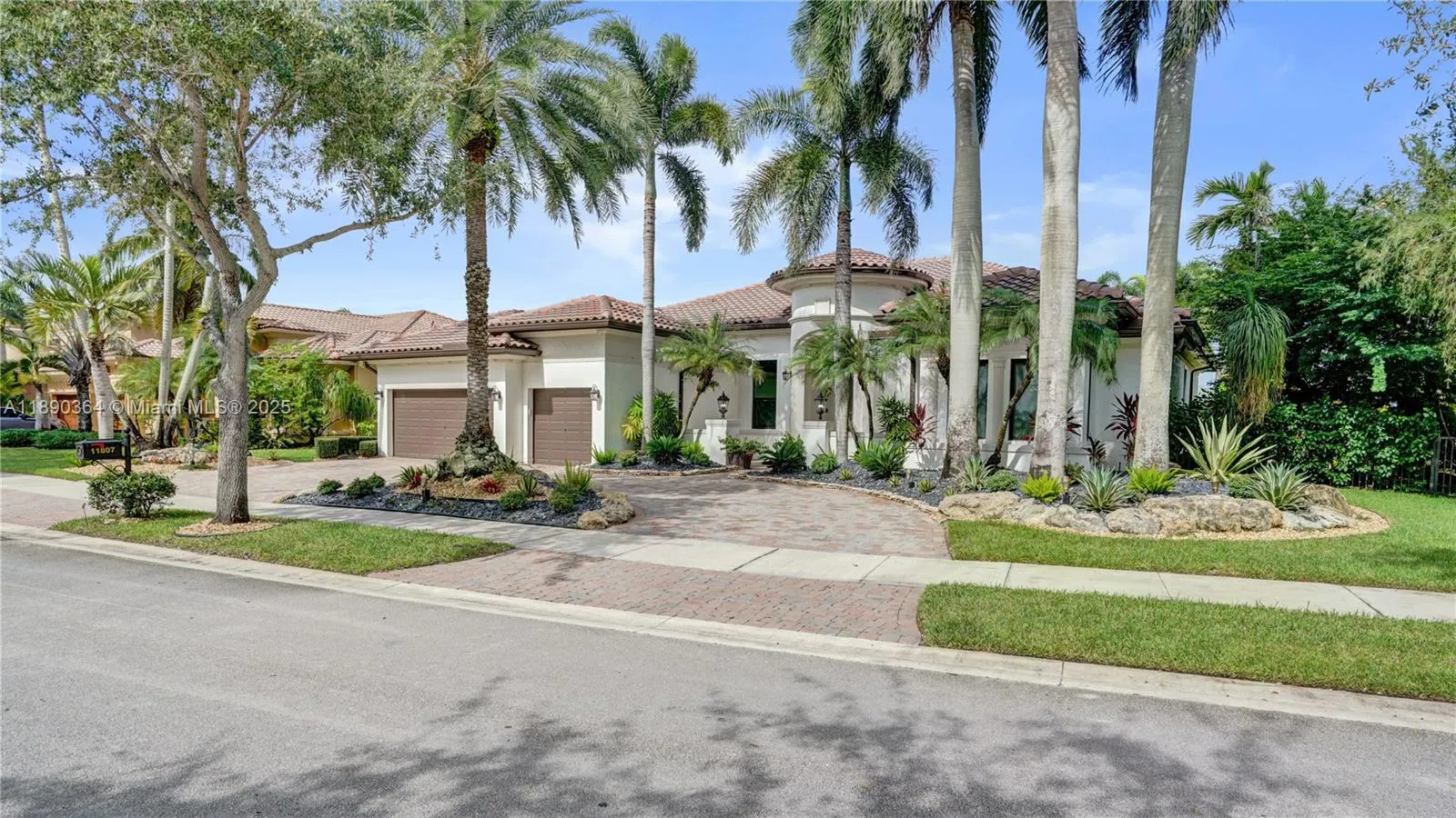 11807 NW 69th Pl