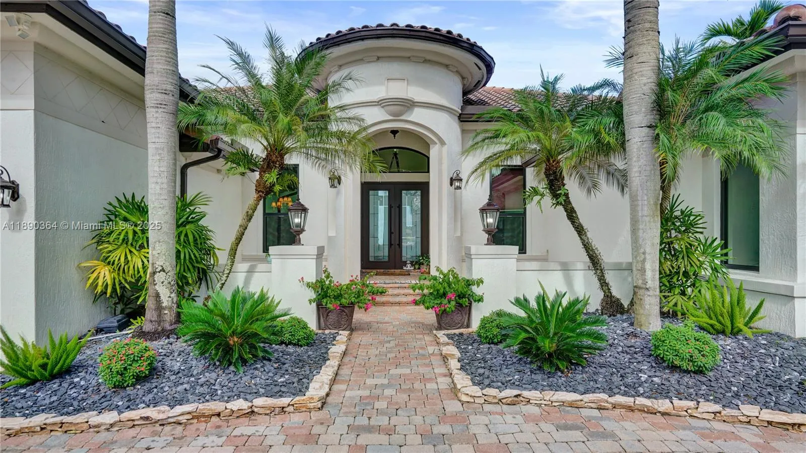 11807 NW 69th Pl