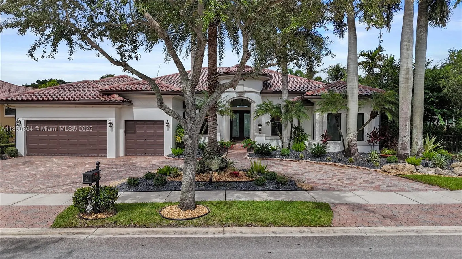 11807 NW 69th Pl