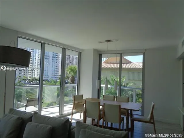 2600 E Hallandale Beach Blvd, #T301