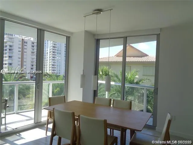 2600 E Hallandale Beach Blvd, #T301