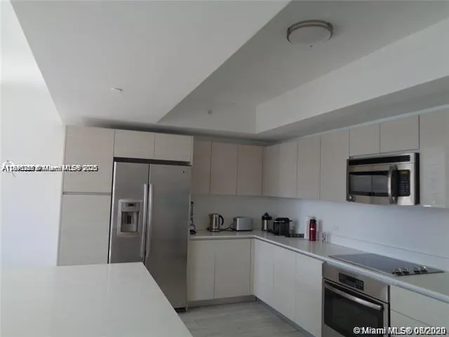 2600 E Hallandale Beach Blvd, #T301