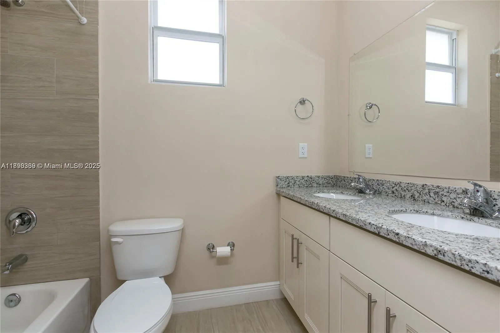 1632 NE 110th St, #1