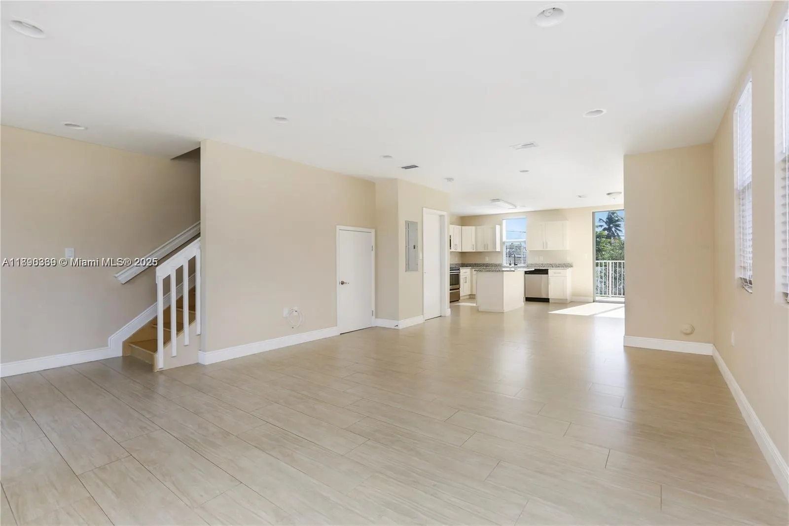 1632 NE 110th St, #1