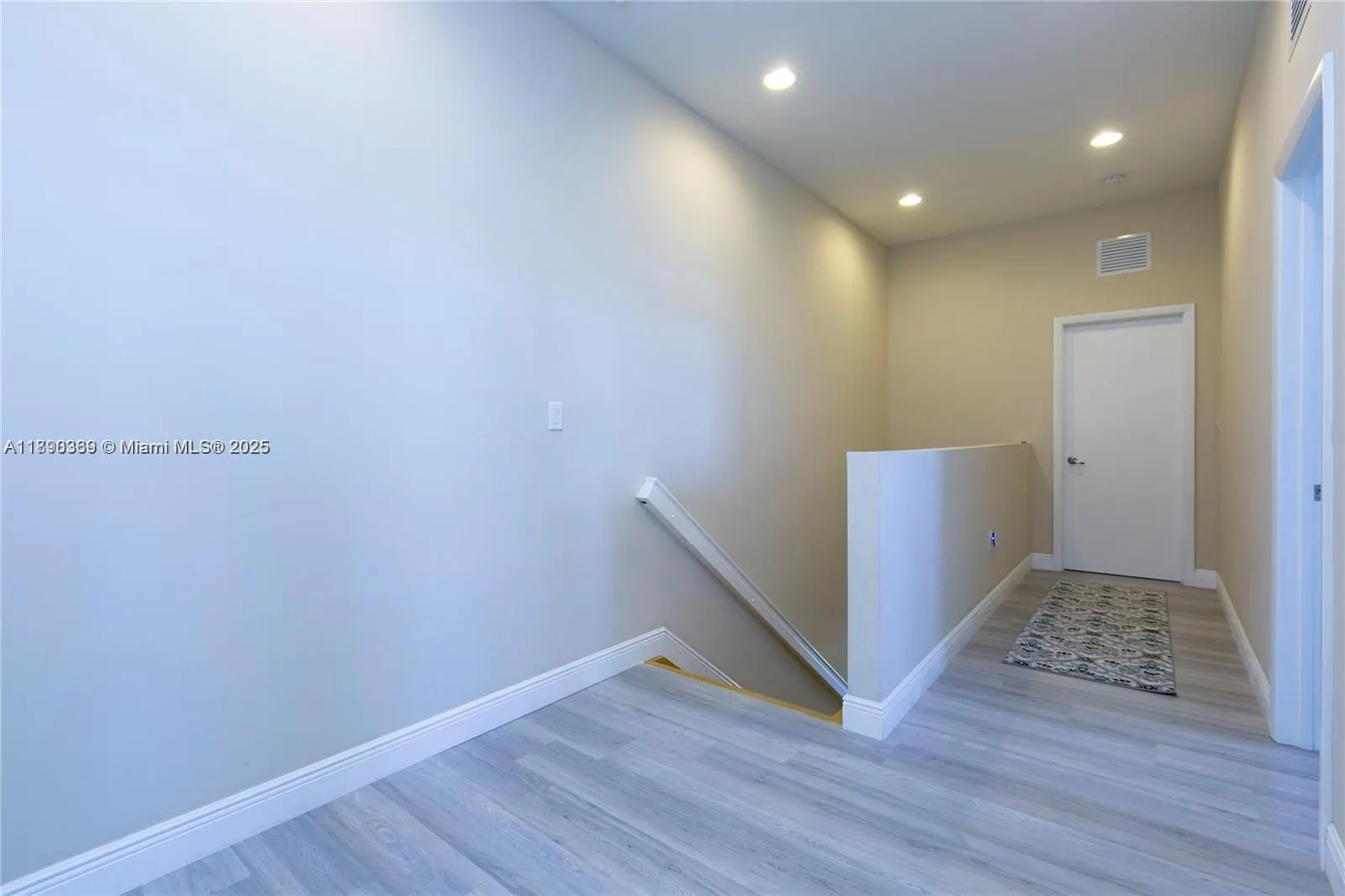 1632 NE 110th St, #1