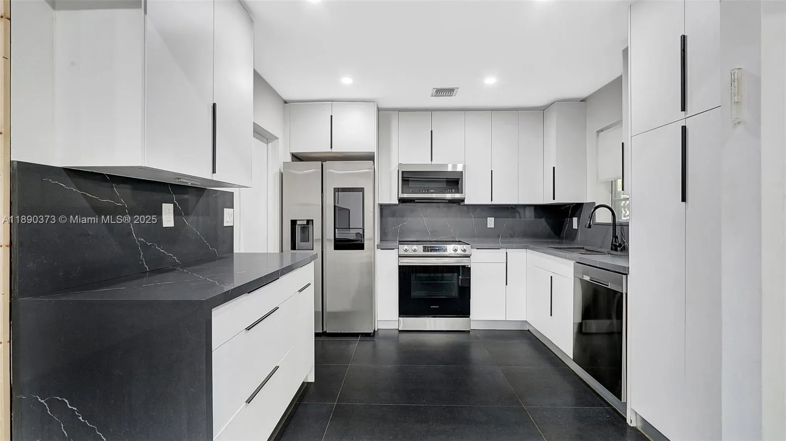 603 N 32nd Ave