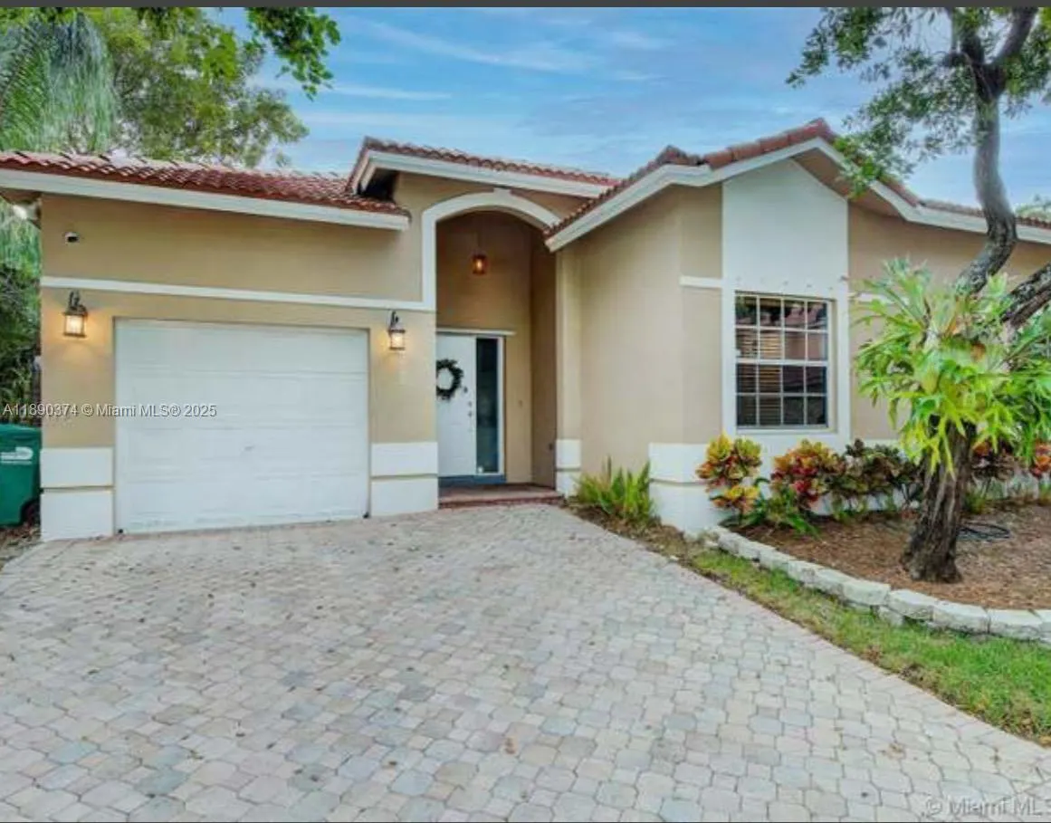 9000 SW 215th Ter, #0