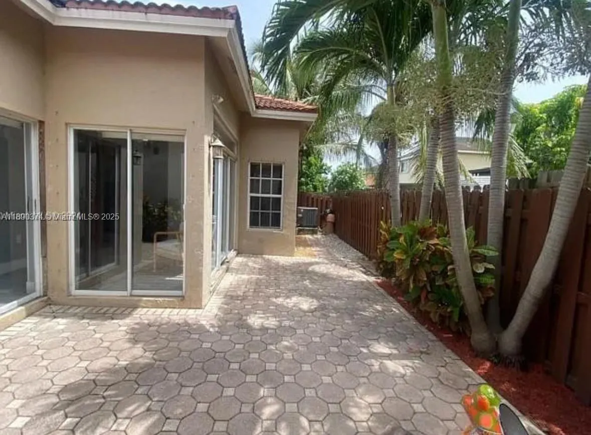 9000 SW 215th Ter, #0