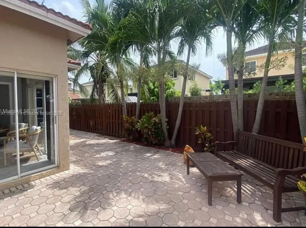 9000 SW 215th Ter, #0