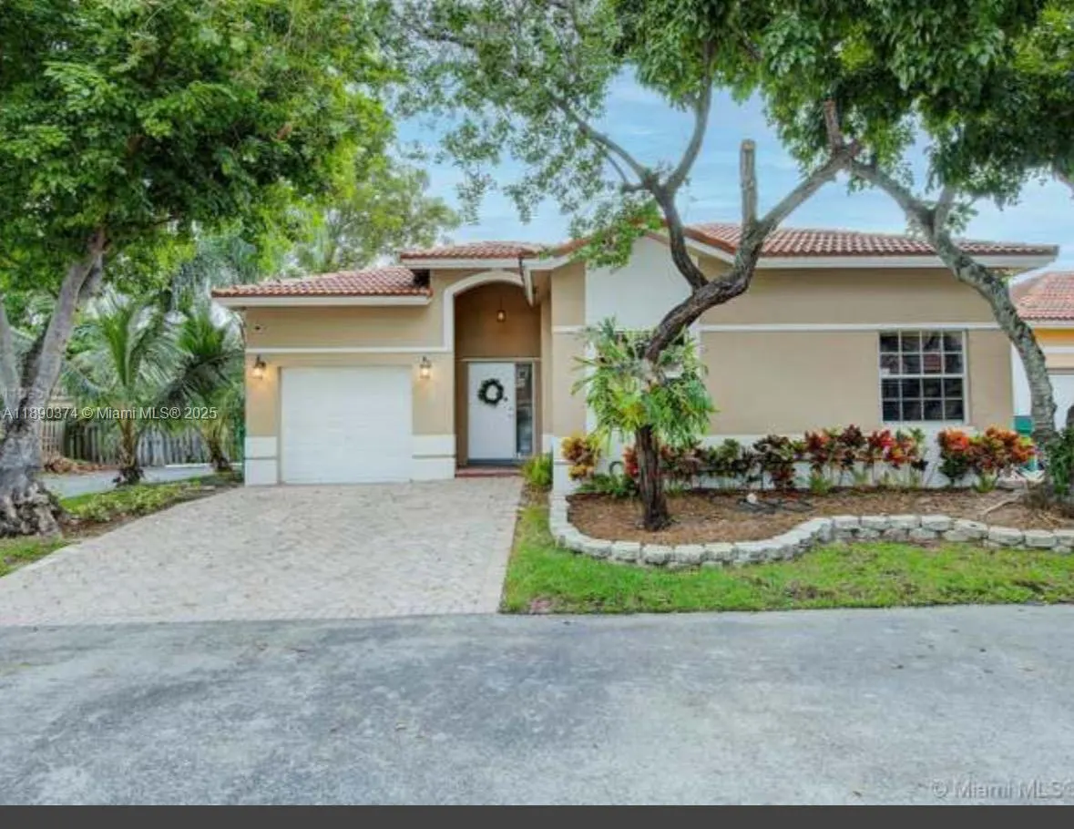 9000 SW 215th Ter, #0