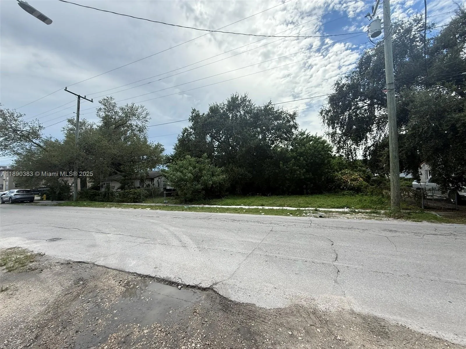 605 NW 65th St