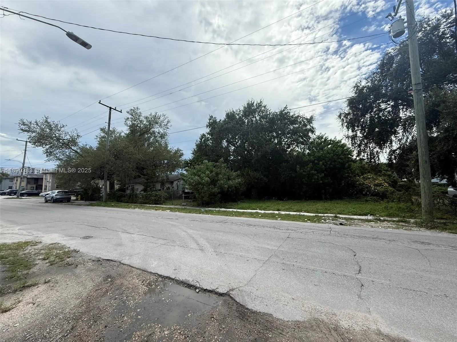 605 NW 65th St
