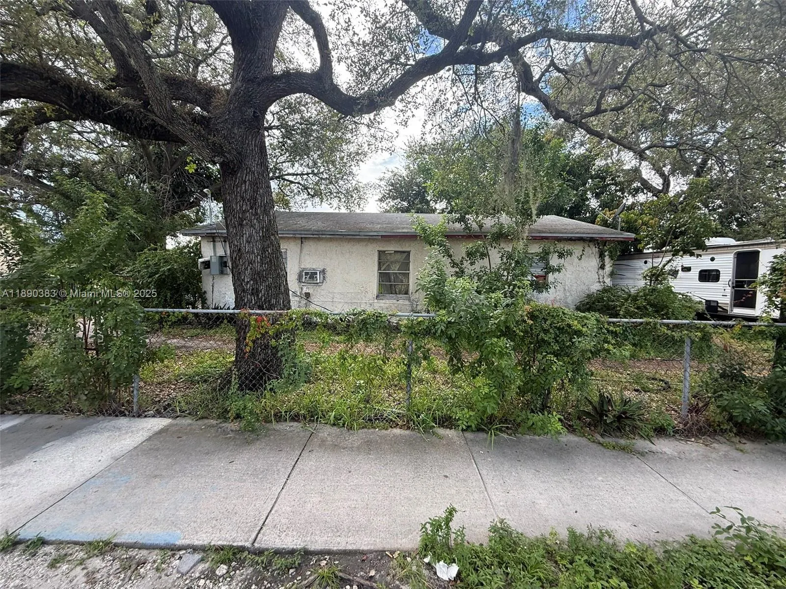605 NW 65th St