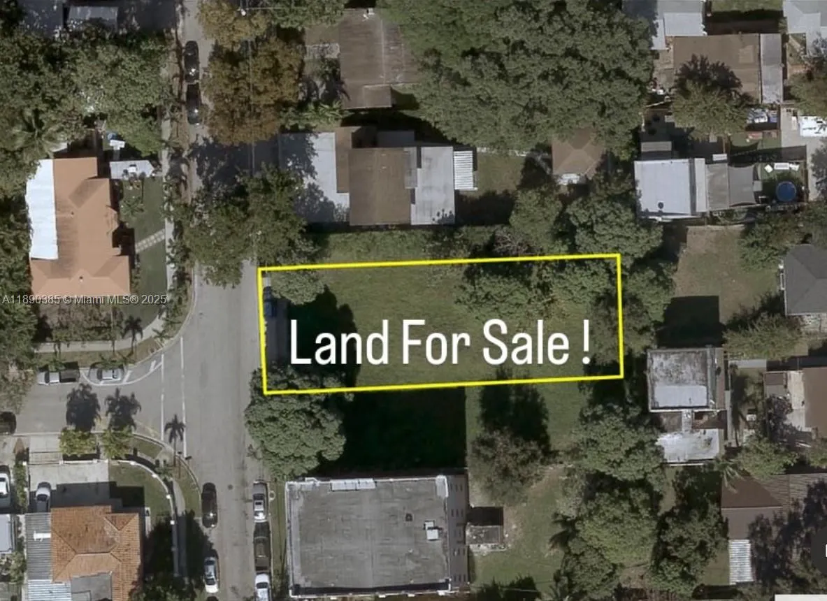 975 SW 15th Ave