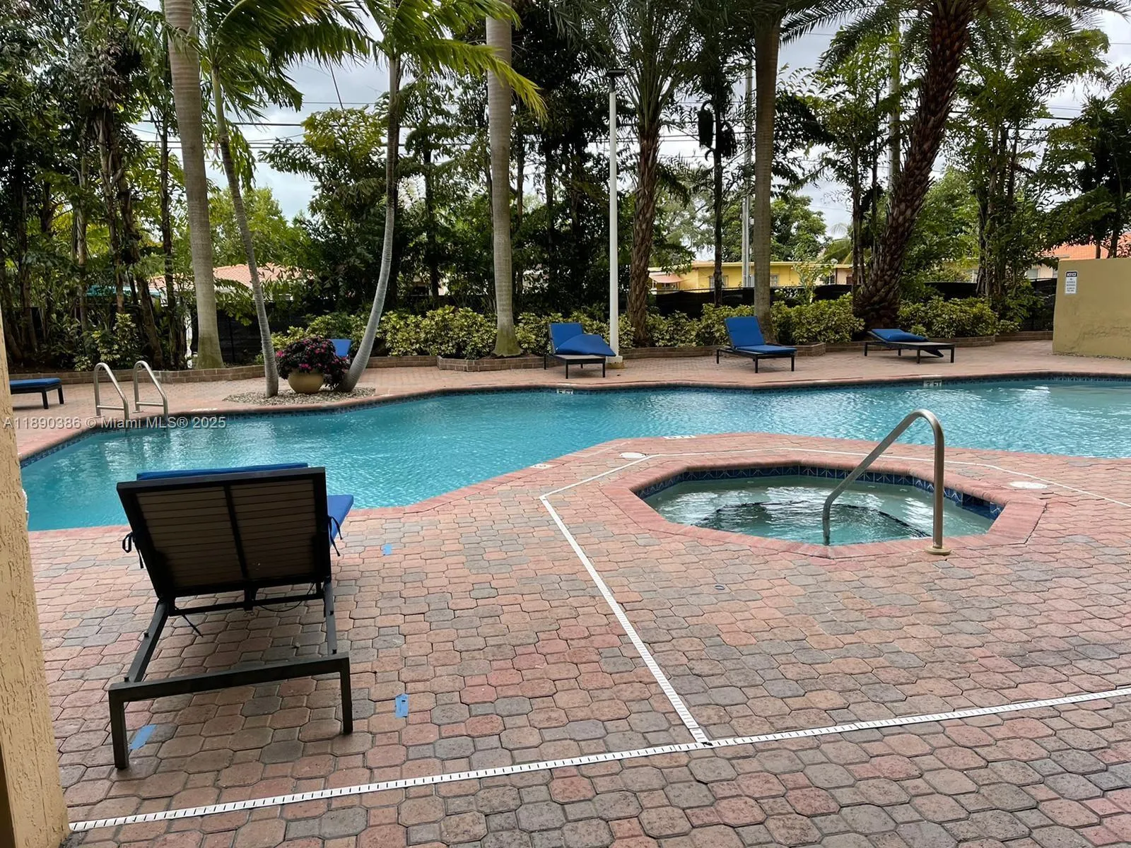 3500 Coral Way, #1403