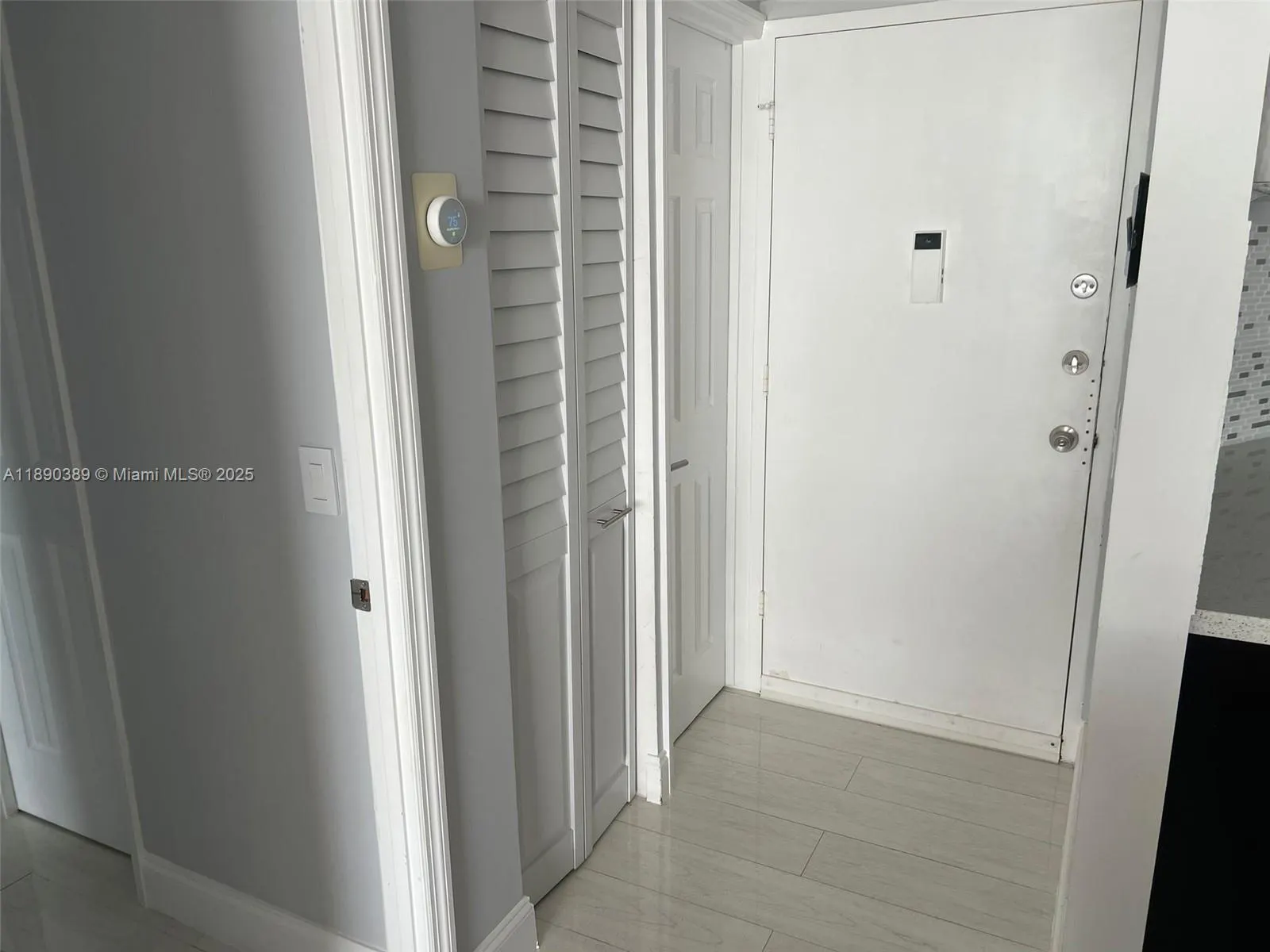 1301 NE Miami Gardens Dr, #1013W