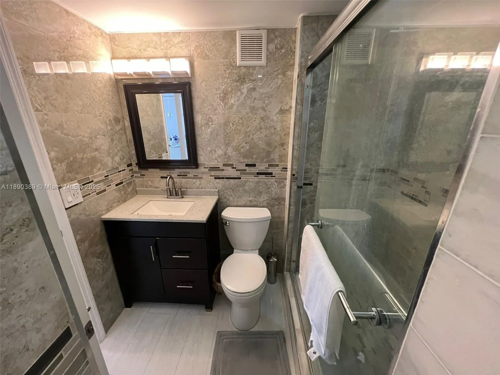 1301 NE Miami Gardens Dr, #1013W