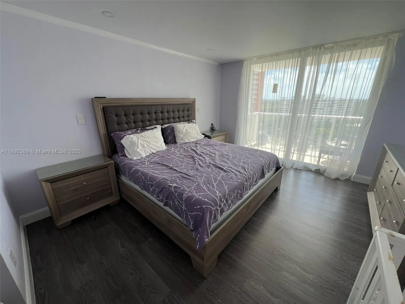 1301 NE Miami Gardens Dr, #1013W