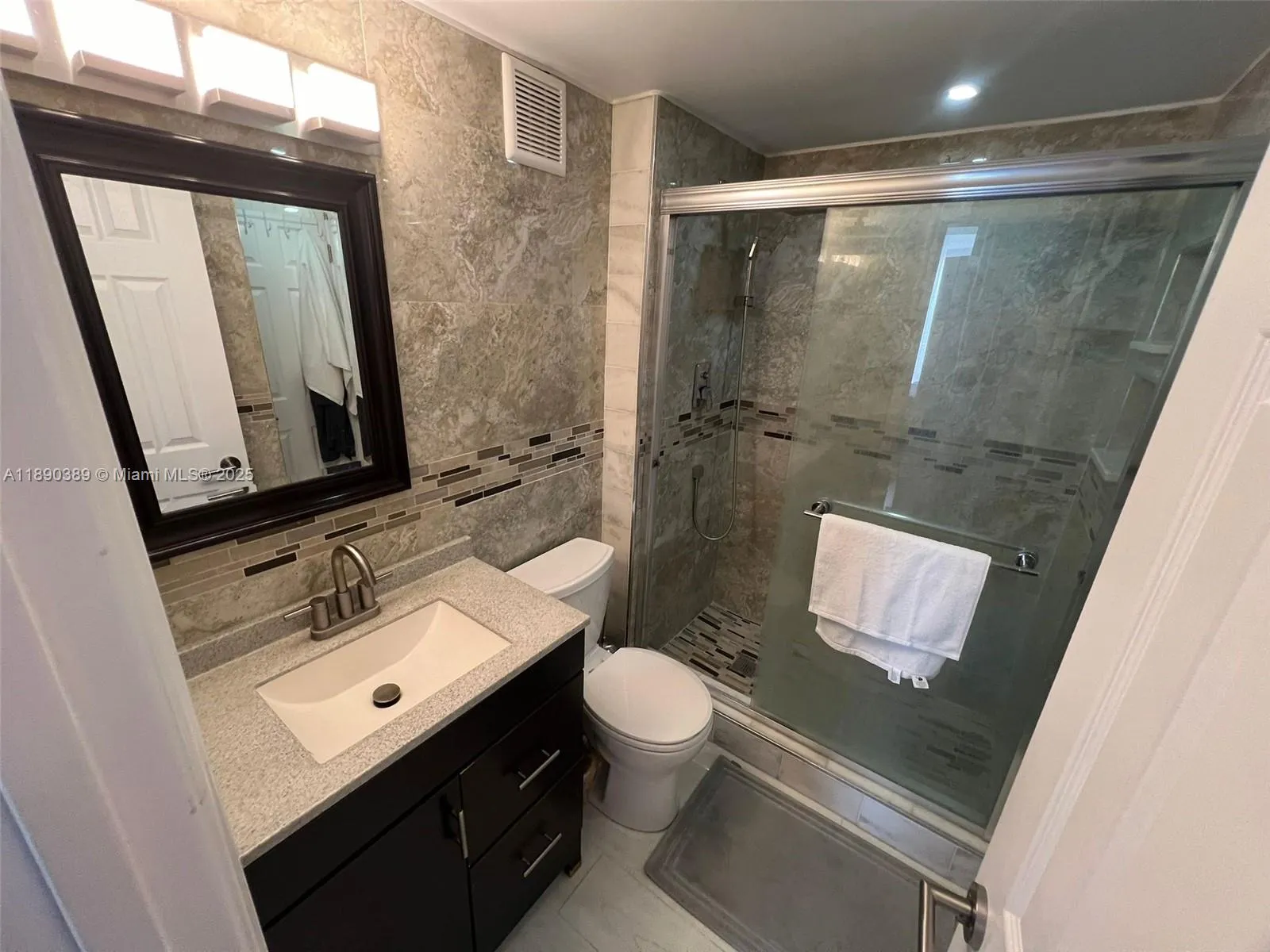 1301 NE Miami Gardens Dr, #1013W